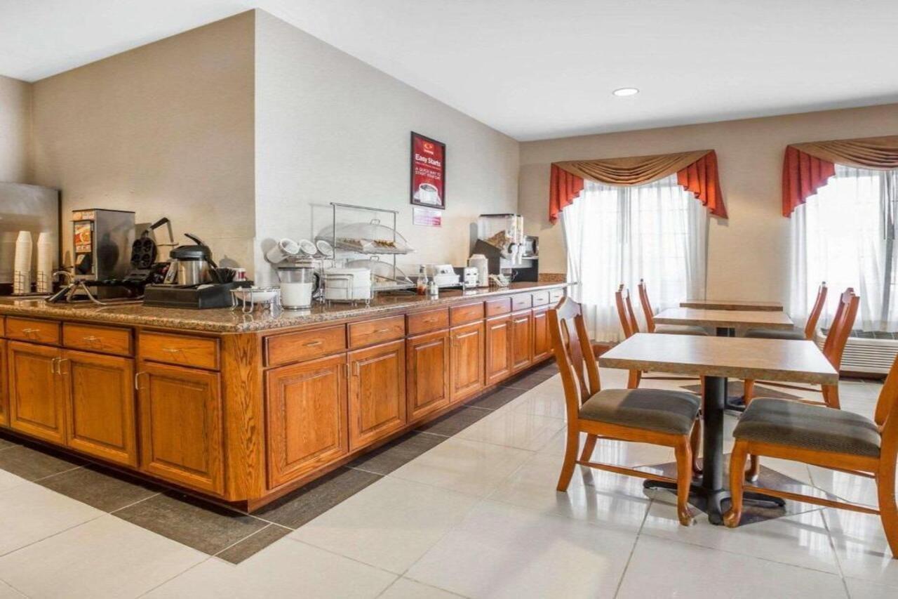 Econo Lodge Brunswick Extérieur photo
