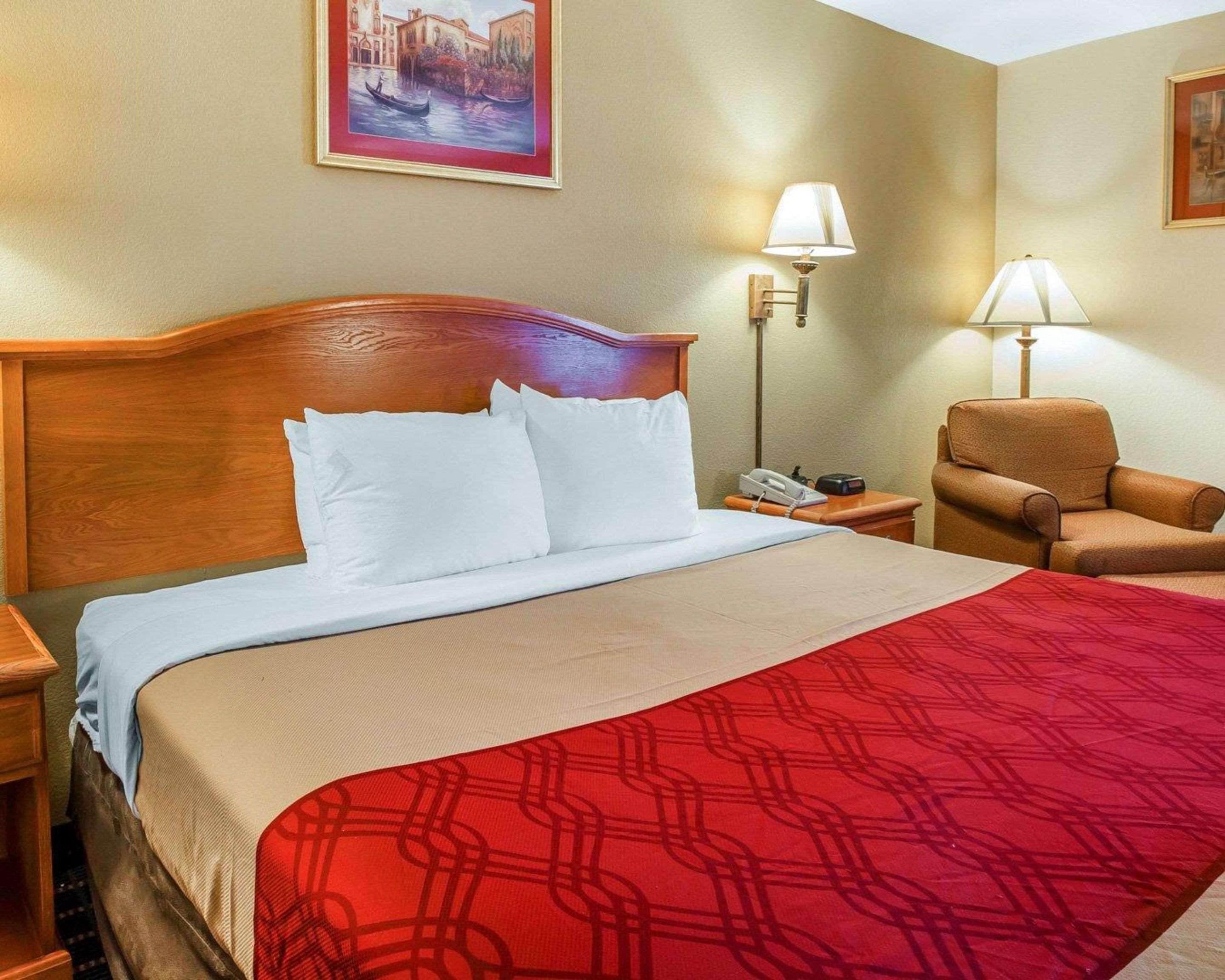 Econo Lodge Brunswick Extérieur photo