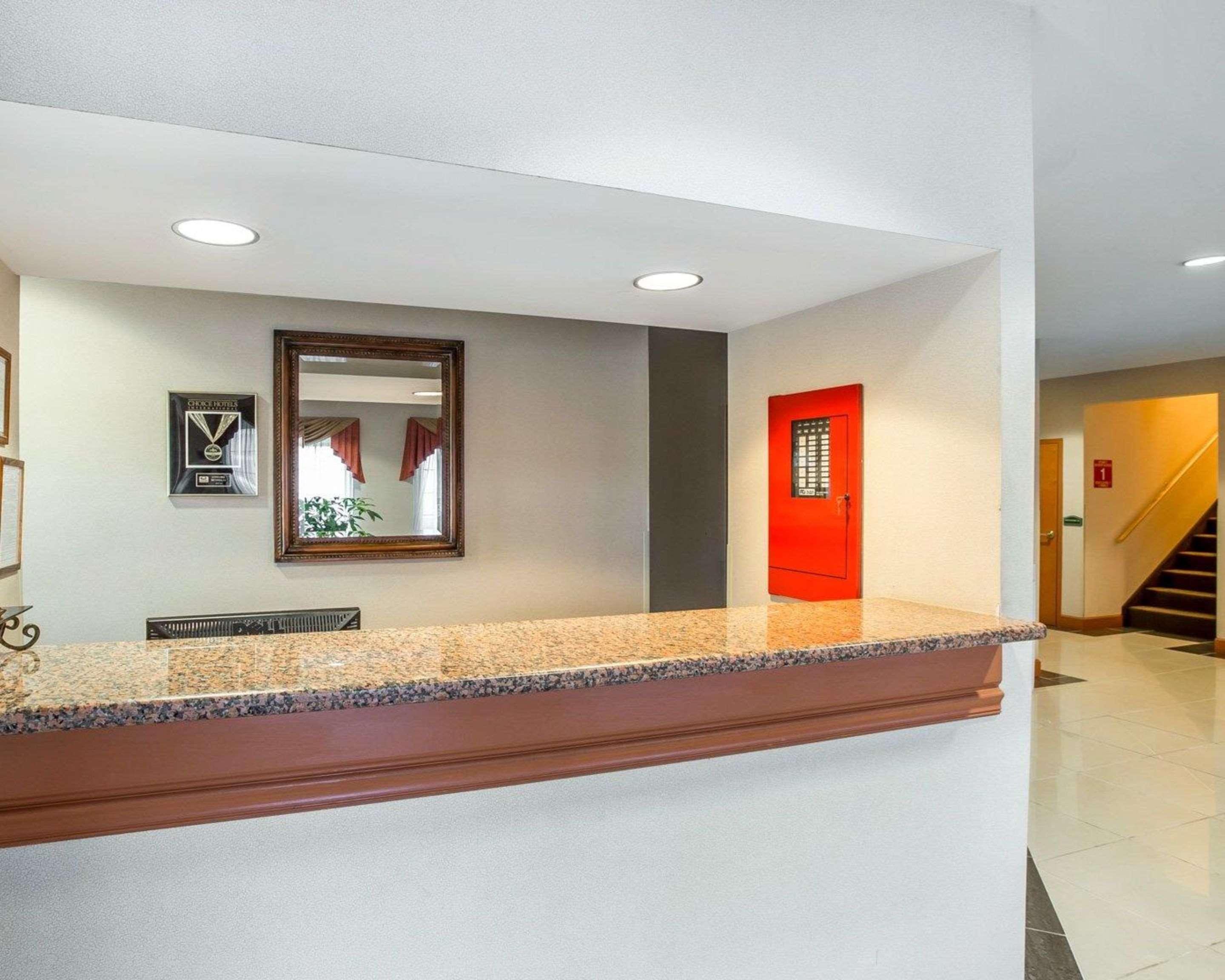 Econo Lodge Brunswick Extérieur photo